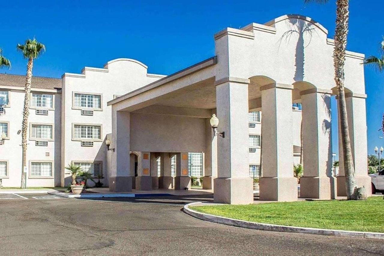 Baymont By Wyndham Safford Hotell Eksteriør bilde