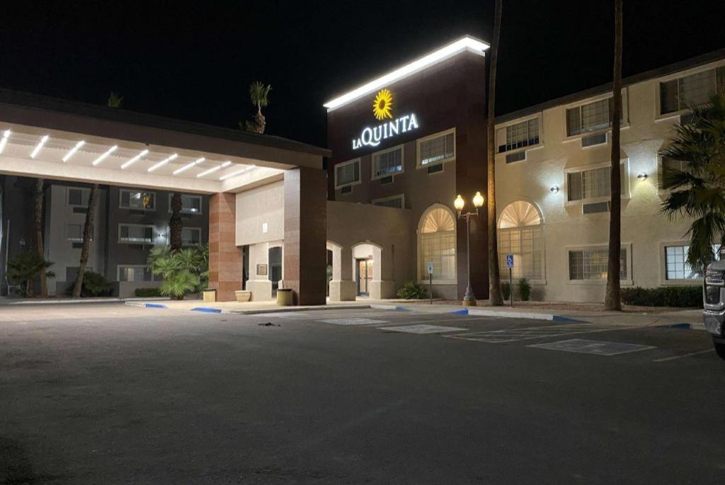 Baymont By Wyndham Safford Hotell Eksteriør bilde
